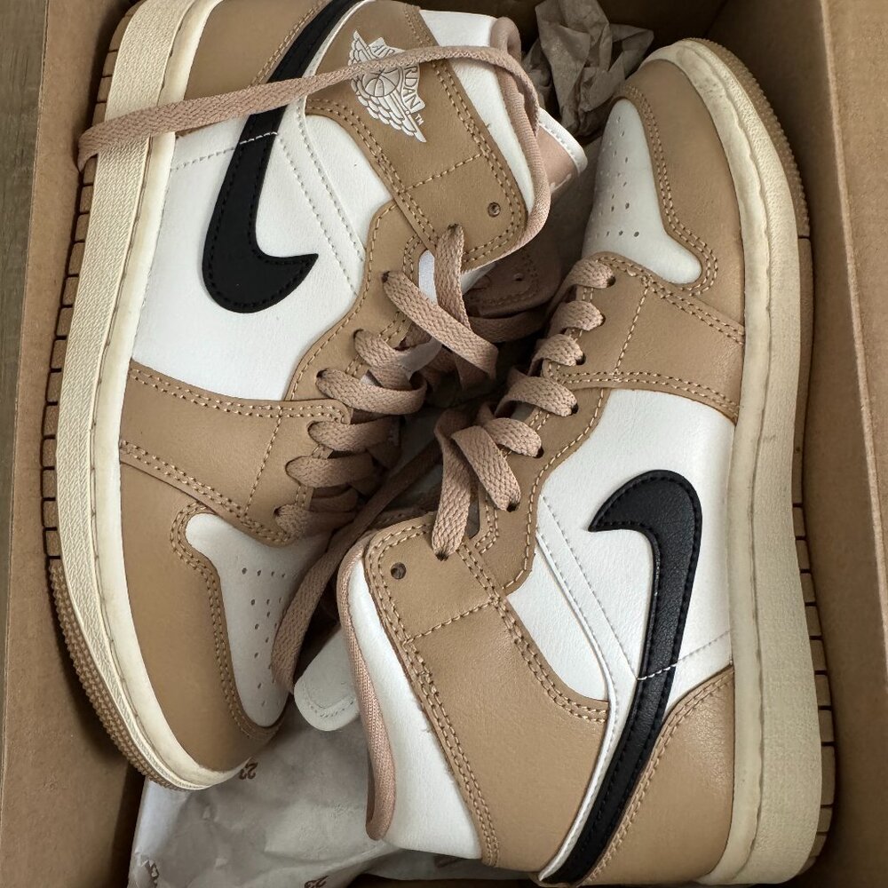 Nike Air Jordan 1 Mid Women -- Sail/Black/Desert (Size 6)